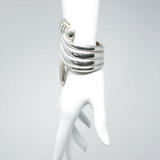 Deco Wave Cuff, Taxco Designer: Unknown Material: 925 sterling silver Period: 1940s Available at Fonfrege.com